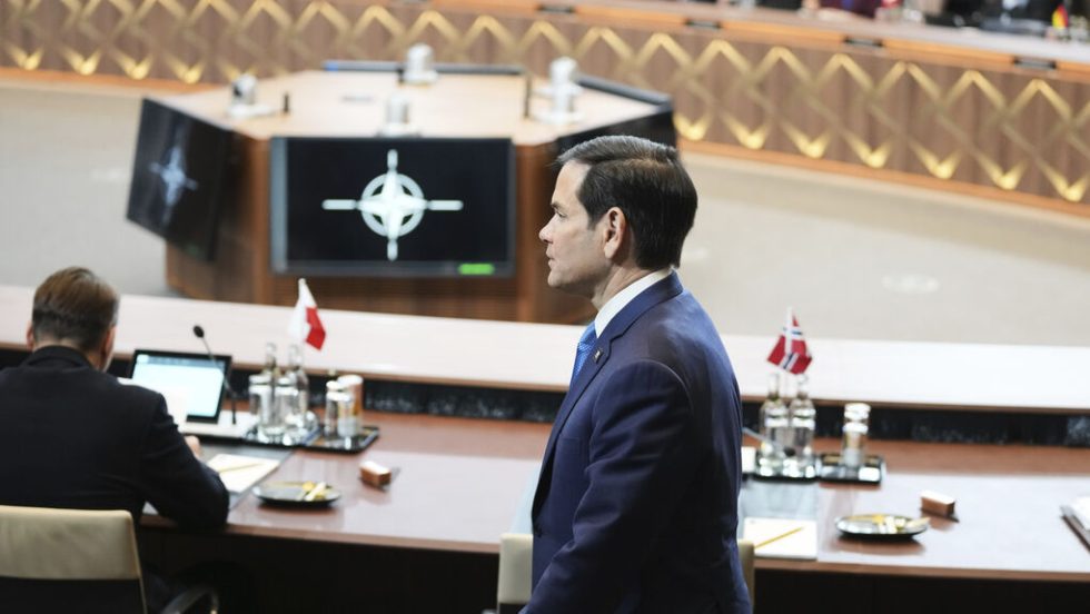 Ο Μάρκο Ρούμπιο στη σύνοδο του ΝΑΤΟ στις Βρυξέλλες